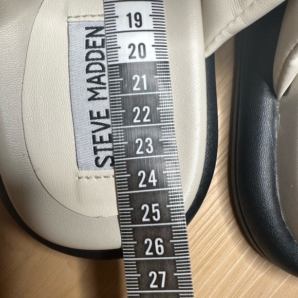 Steve Madden leather white slides - Picture 4 of 5